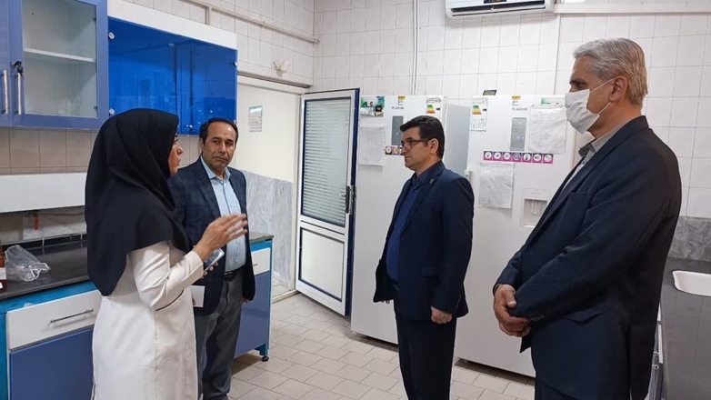 بازدید معاون بهداشتی دانشگاه از آزمایشگاه‌های مرجع، گامی در راستای ارتقاء سلامت عمومی